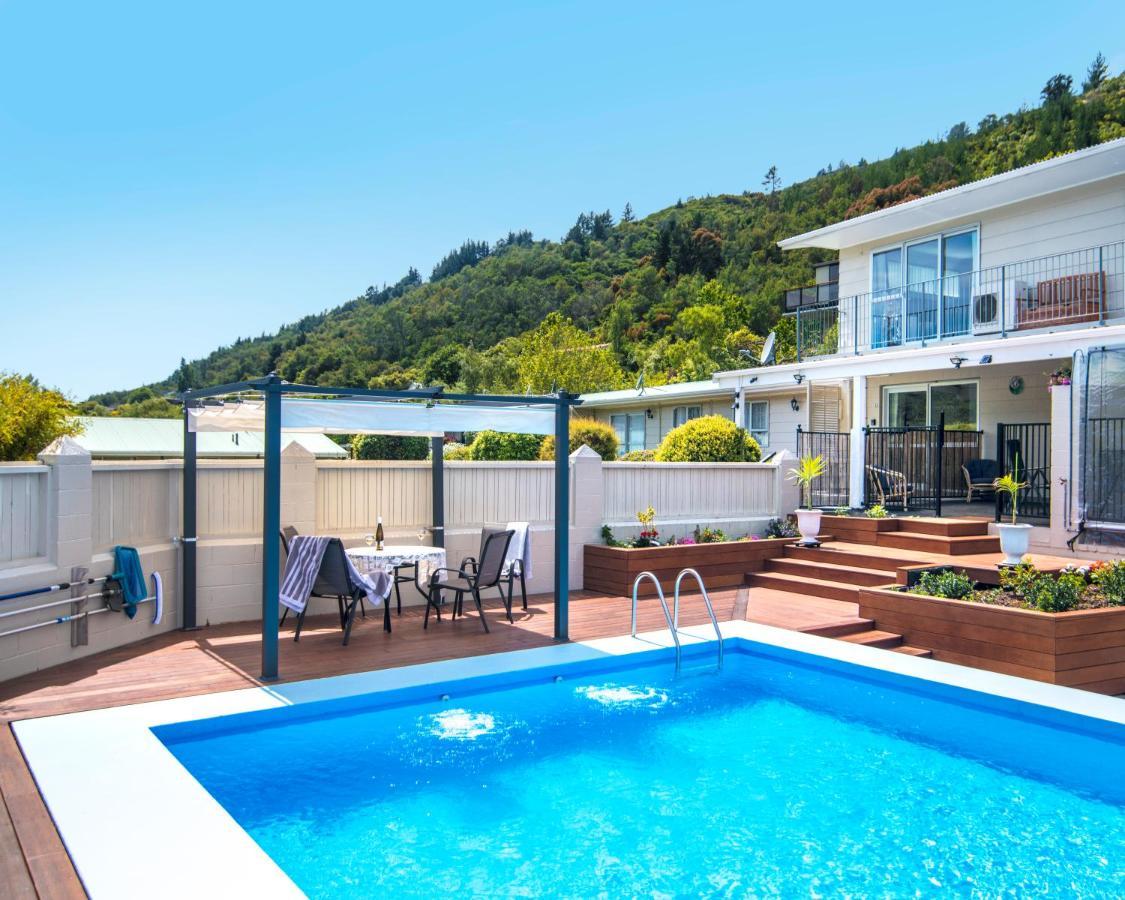 Fabulous Apartment With Private Spa Pool & Gym Picton Kültér fotó
